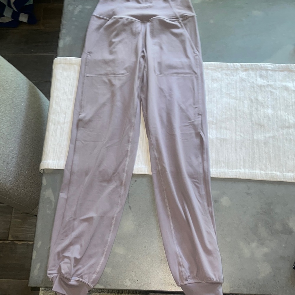 Lululemon Align jogger 28” with side leg slit